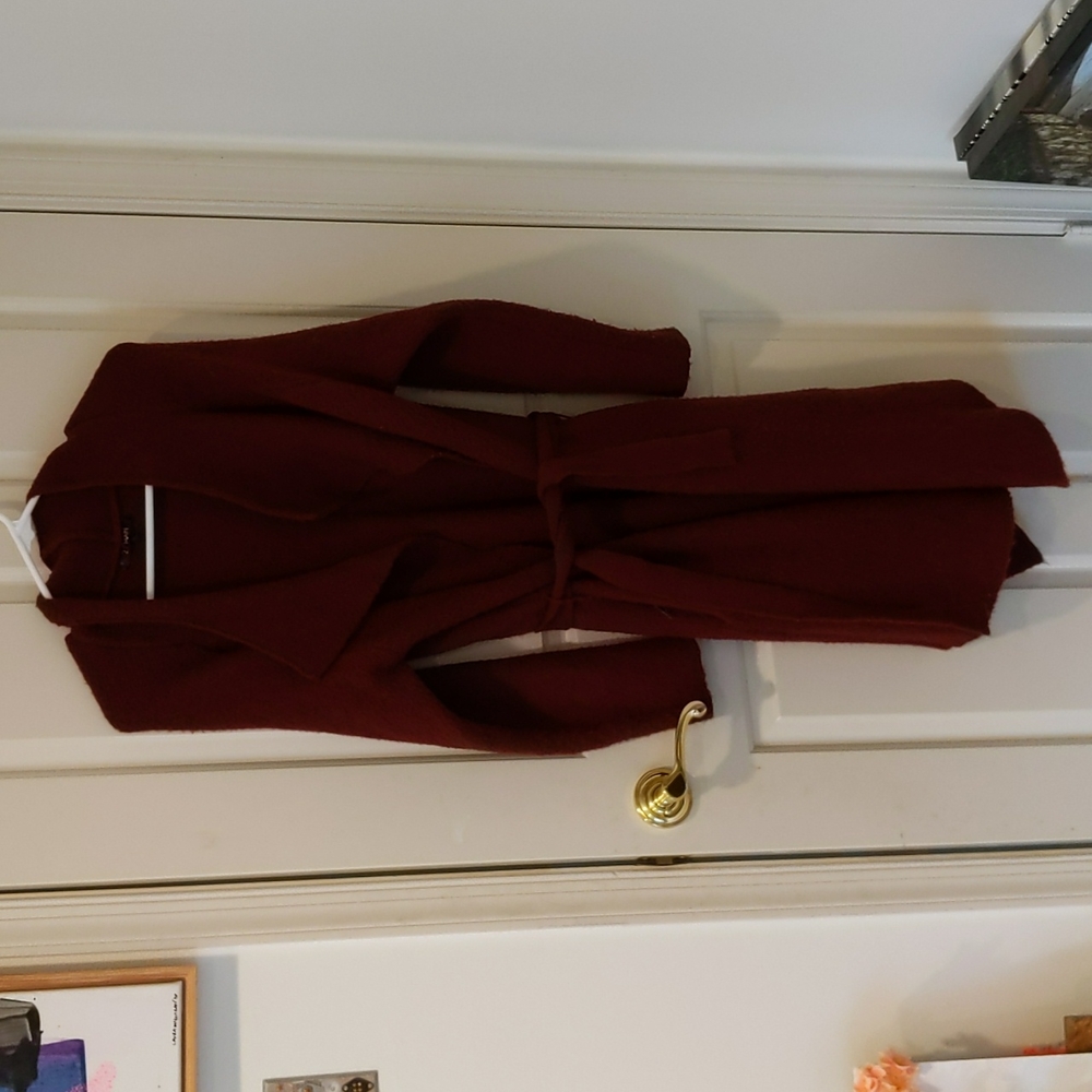 Burgundy colored cardigan robe with tie belt, size L.